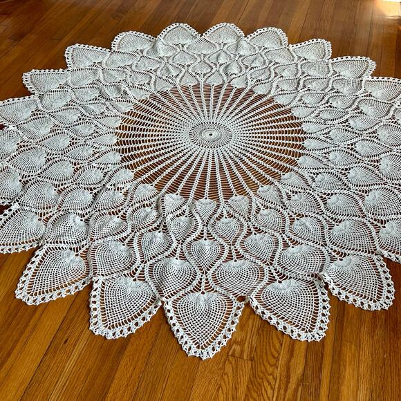 Vintage Hand-Crocheted Round Lace Tablecloth – 64” Peacock Pattern - Picture 3 of 10